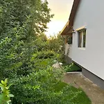 Kisvirag Vendeghaz * Balatonvilágos
