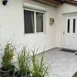 度假居 Kisvirag Vendeghaz