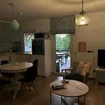 Kisvirag Vendeghaz 度假居 Balatonvilágos