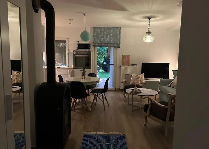 Kisvirag Vendeghaz * Балатонвилагош